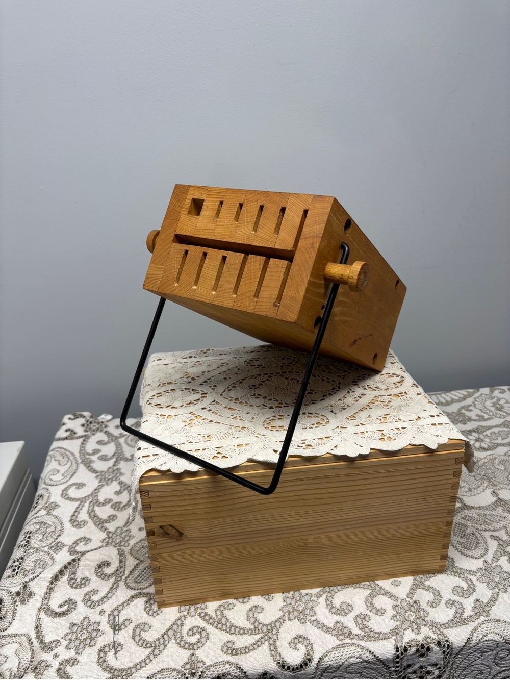RARE Vintage Richard Nissen Solid Wood Knife Block MCM Danish Made in Denmark